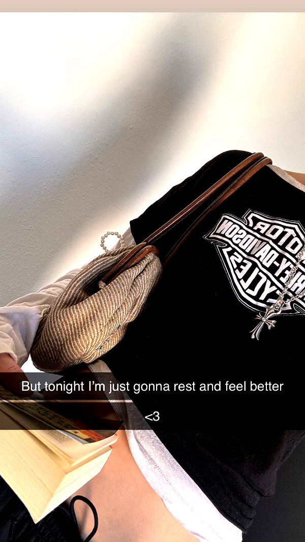 imchloebleu snapchat image archive image