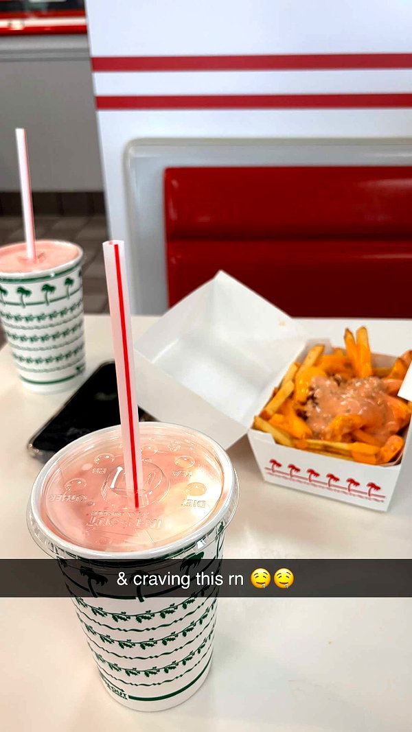 imchloebleu snapchat image archive image