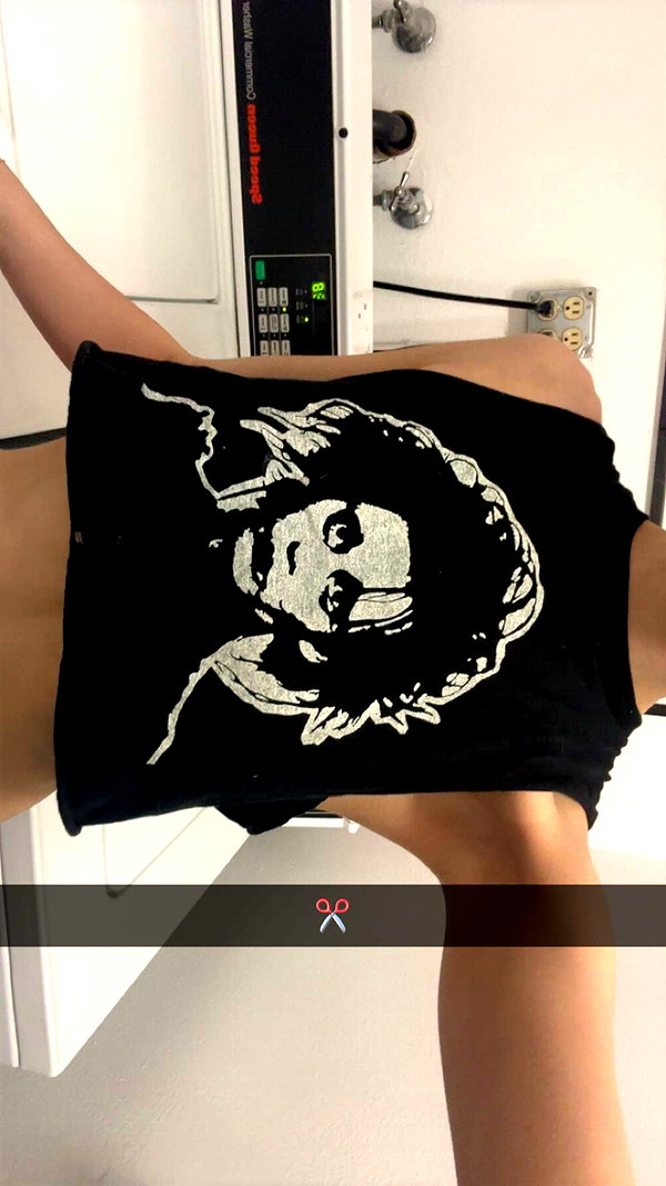 imchloebleu snapchat image archive image