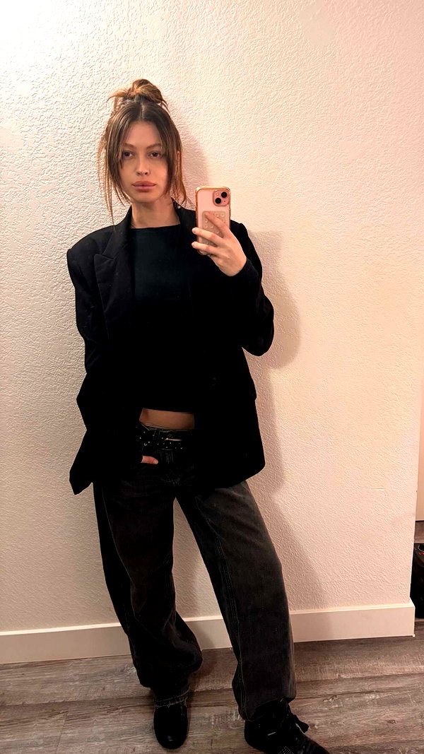 imchloebleu snapchat image archive image