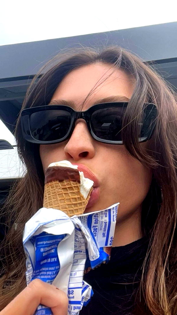 imchloebleu snapchat image archive image