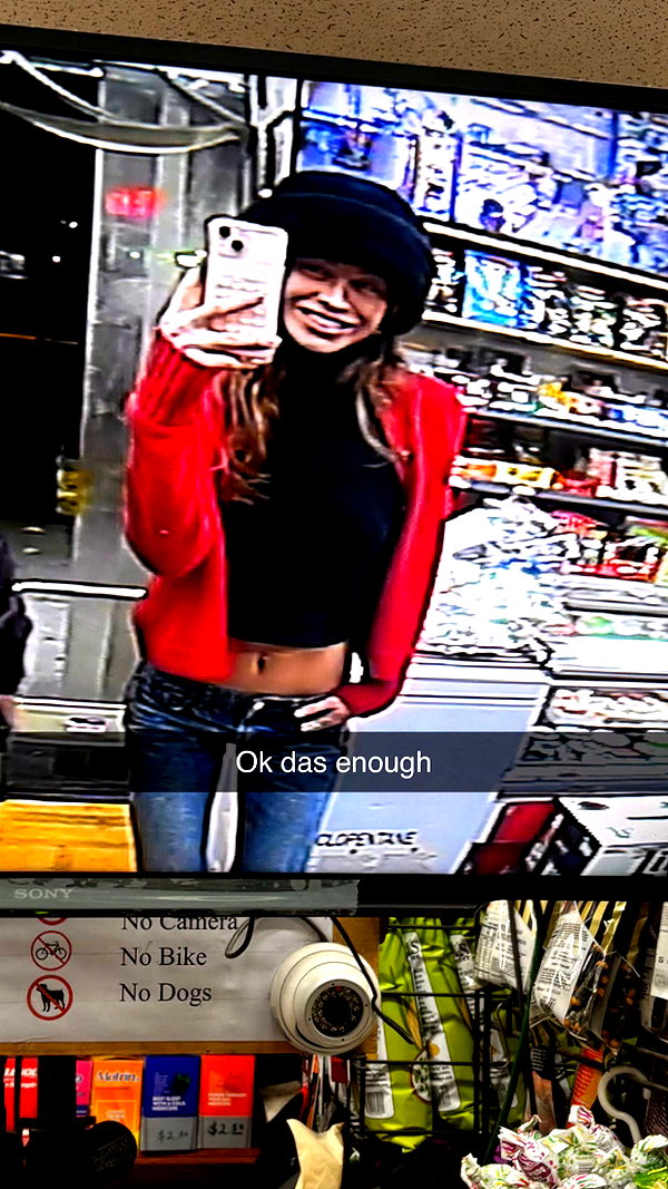 imchloebleu snapchat image archive image