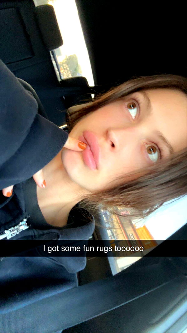 imchloebleu snapchat image archive image
