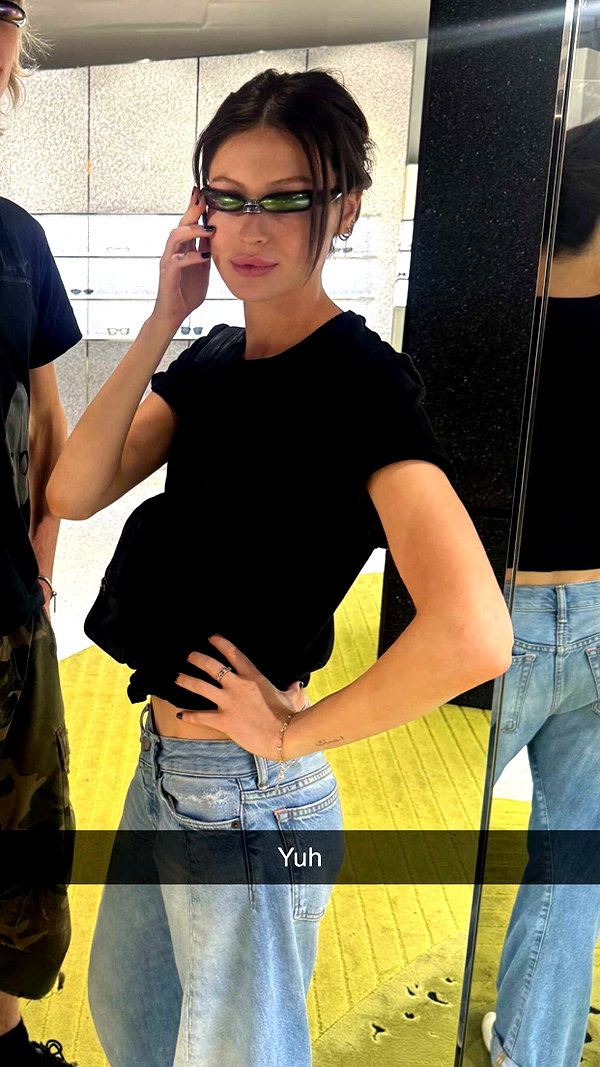 imchloebleu snapchat image archive image