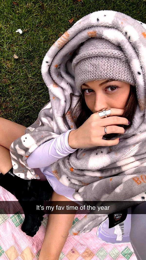 imchloebleu snapchat image archive image
