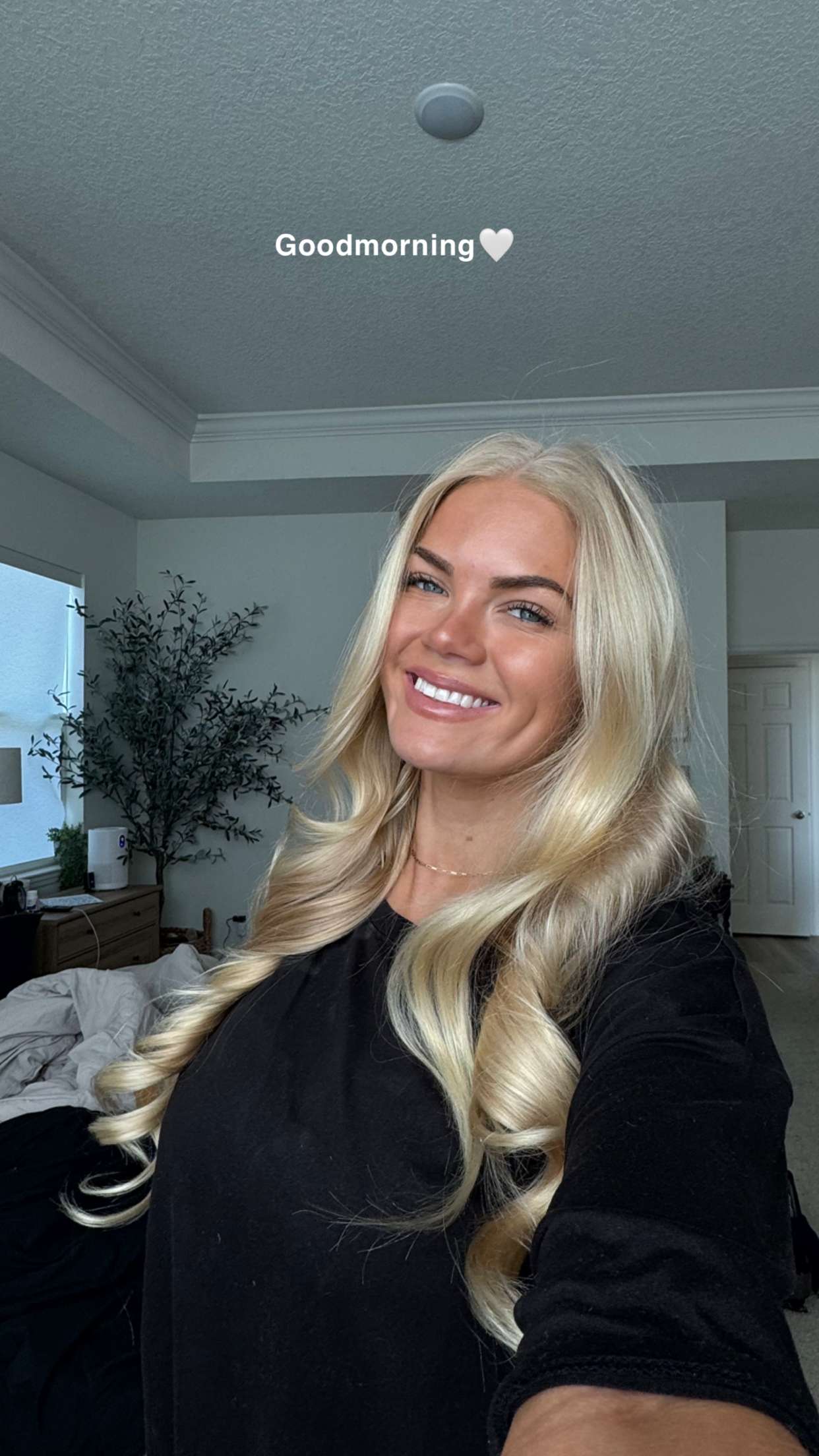 itsnellxoxo snapchat image archive image