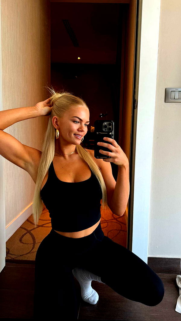 itsnellxoxo image ~ Altpins