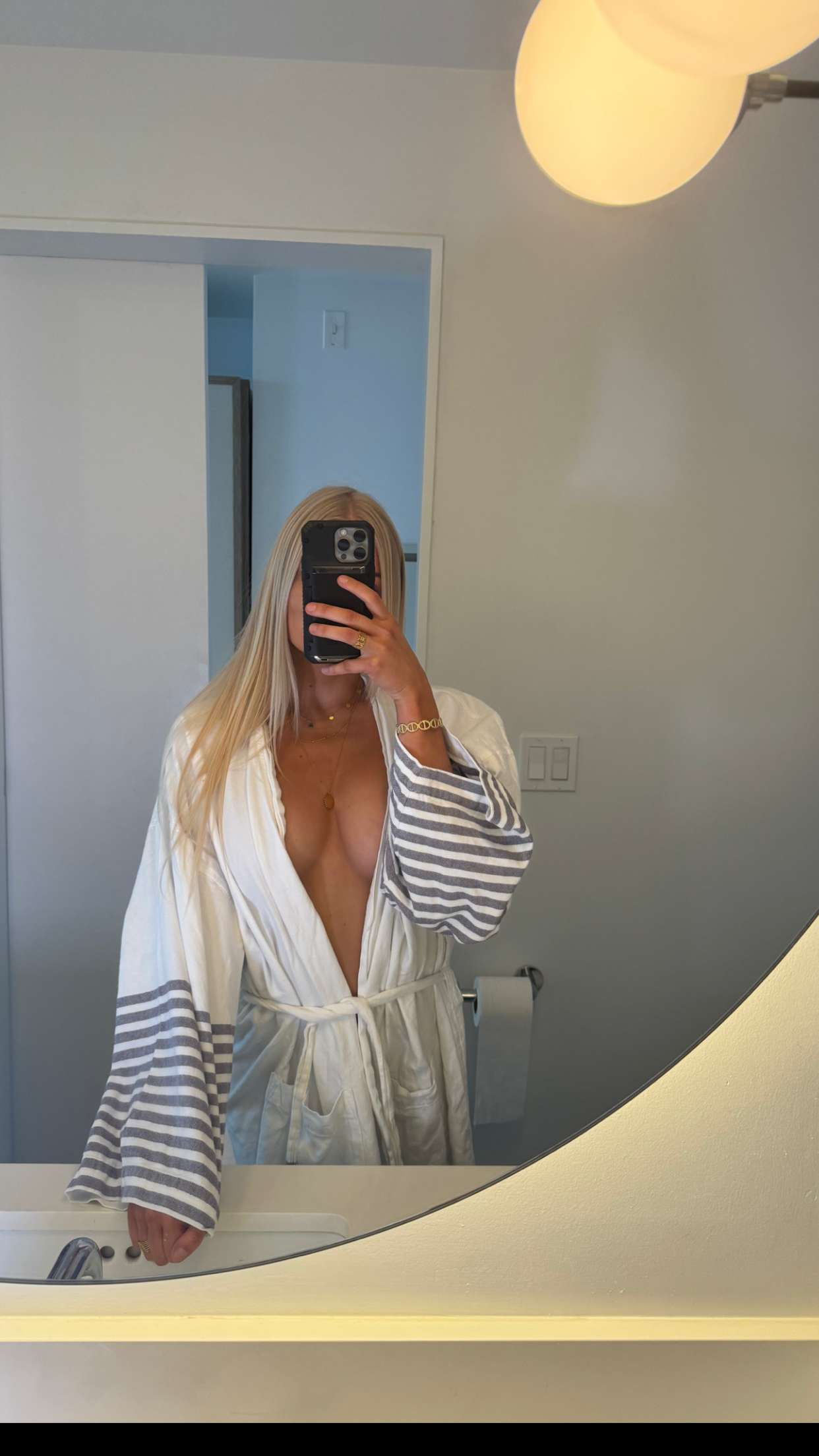 itsnellxoxo snapchat image archive image