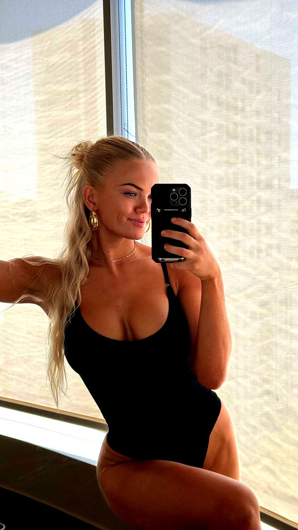 itsnellxoxo image ~ Altpins