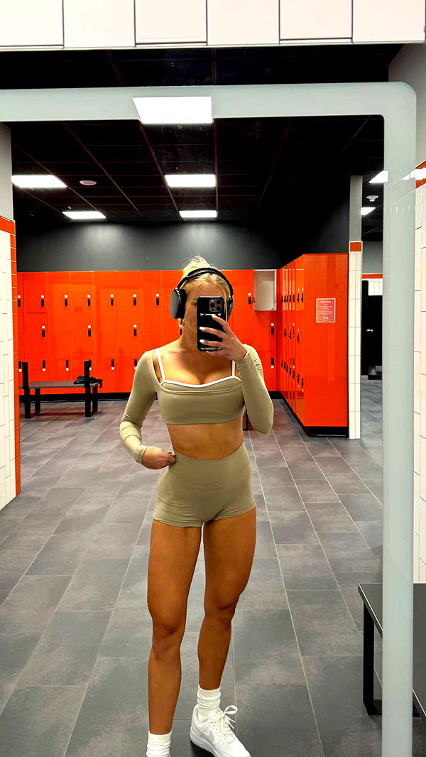 itsnellxoxo image ~ Altpins