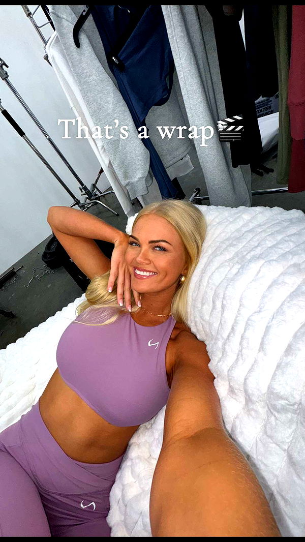 itsnellxoxo image ~ Altpins