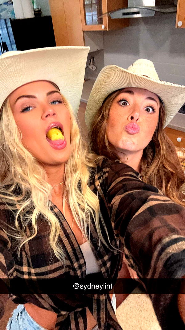 itsnellxoxo image ~ Altpins