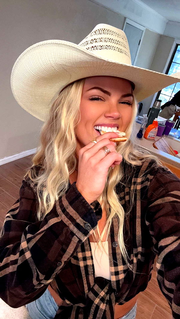 itsnellxoxo image ~ Altpins