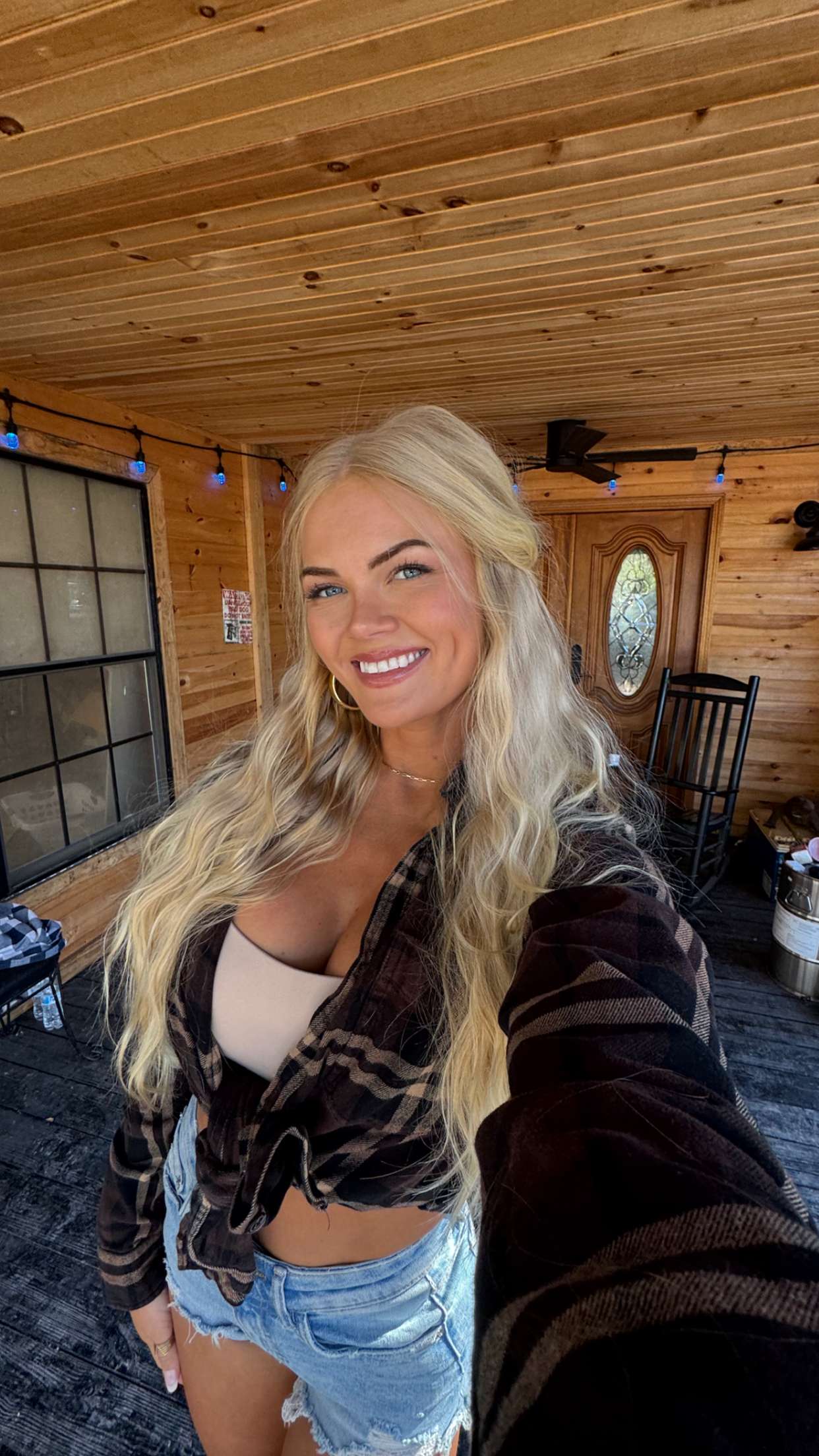 itsnellxoxo snapchat image archive image