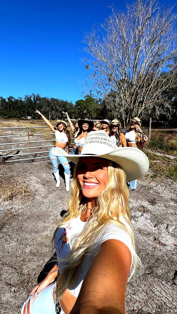 itsnellxoxo image ~ Altpins