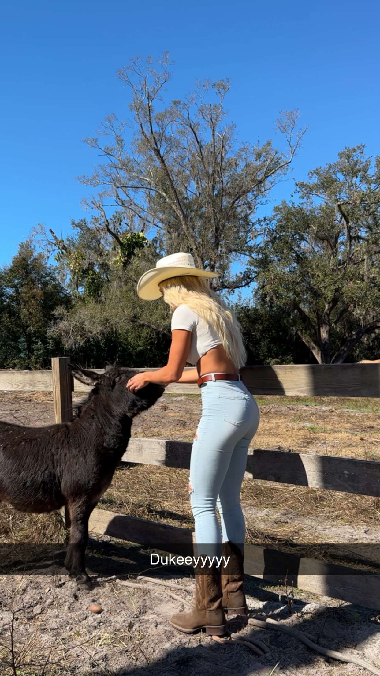 itsnellxoxo snapchat image archive image