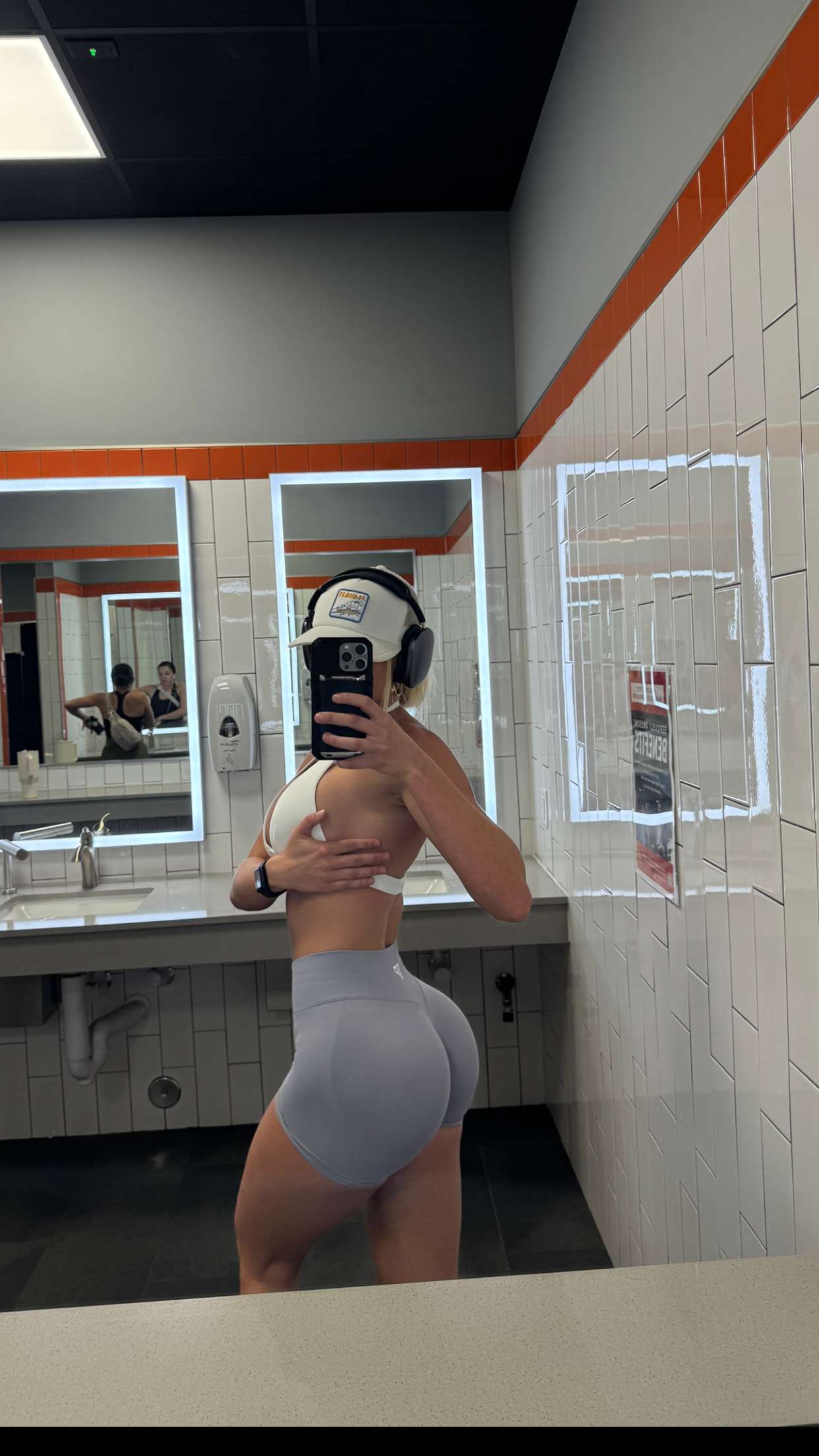 itsnellxoxo snapchat image archive image