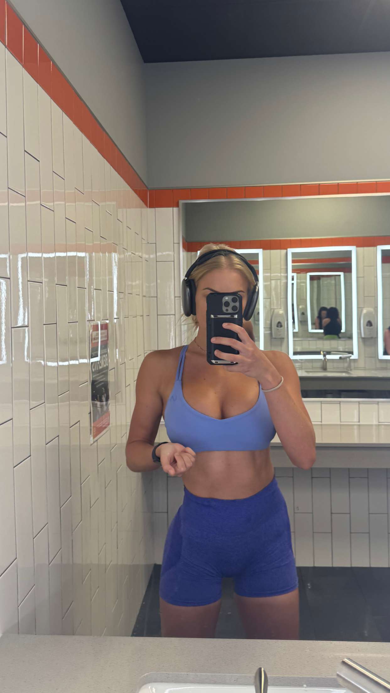 itsnellxoxo snapchat image archive image