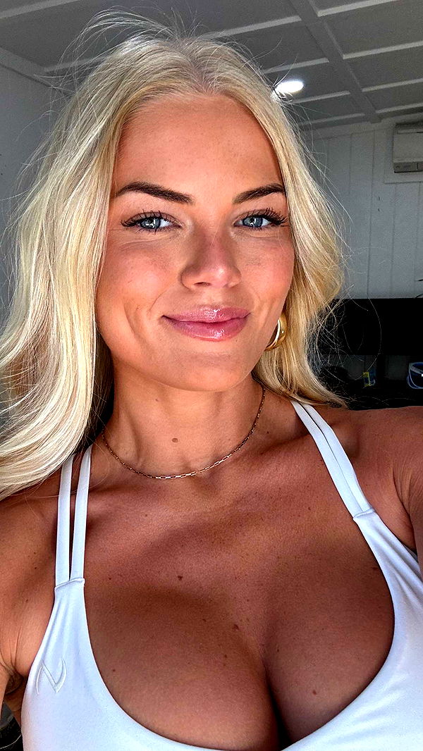 itsnellxoxo image ~ Altpins