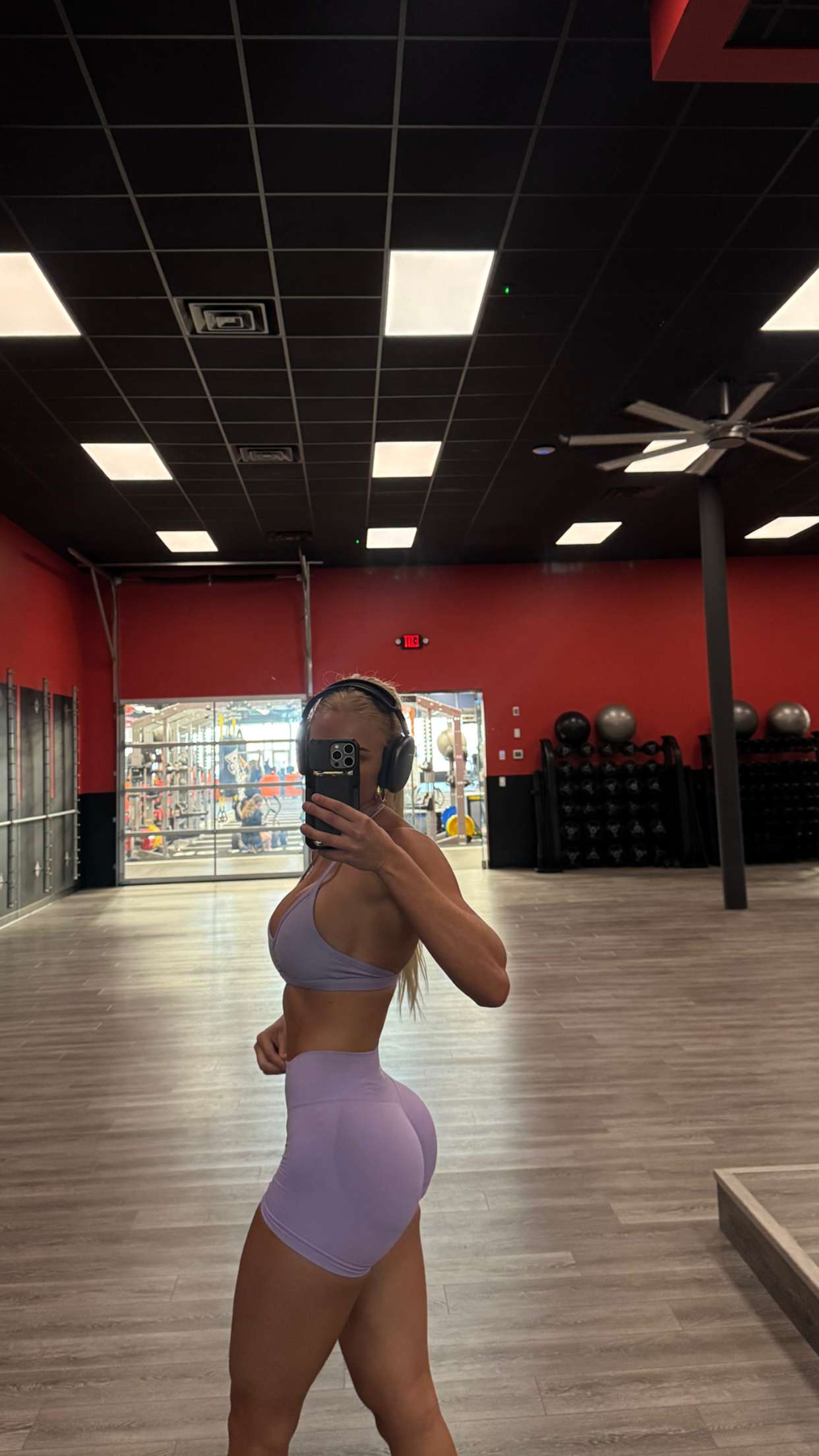 itsnellxoxo snapchat image archive image