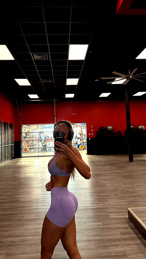 itsnellxoxo image ~ Altpins