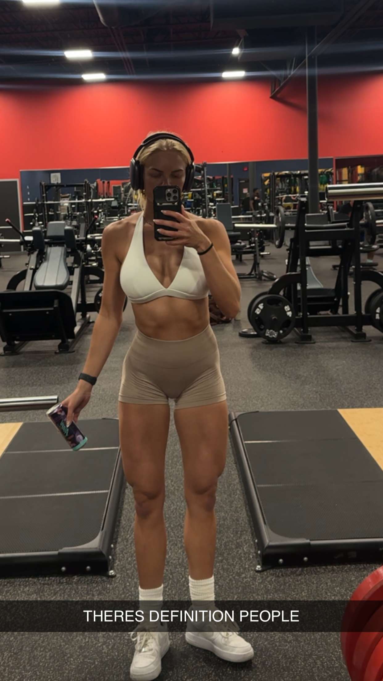 itsnellxoxo snapchat image archive image