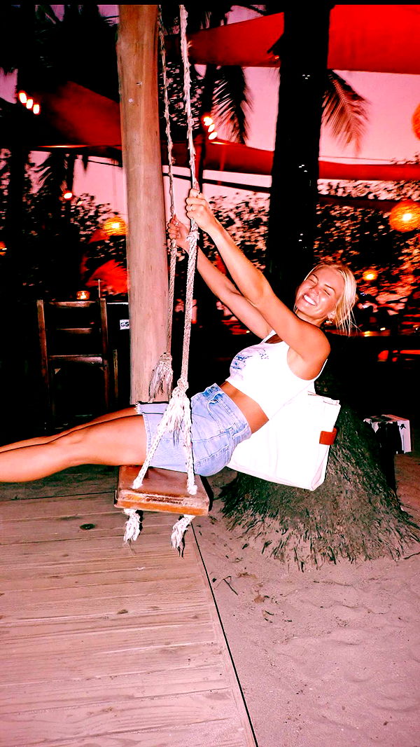 itsnellxoxo image ~ Altpins