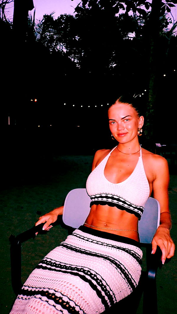 itsnellxoxo image ~ Altpins