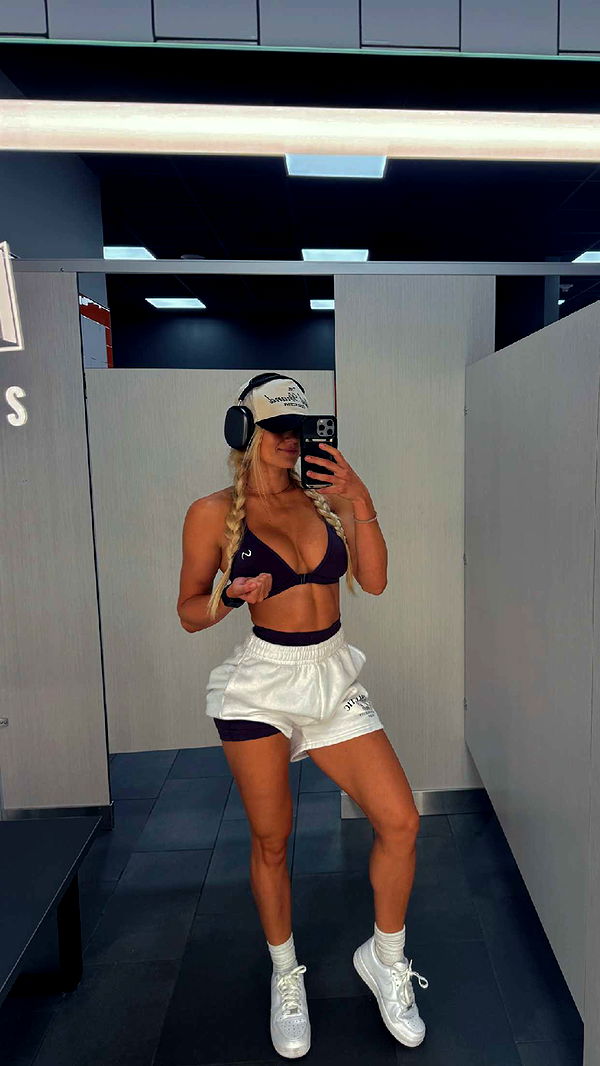 itsnellxoxo image ~ Altpins