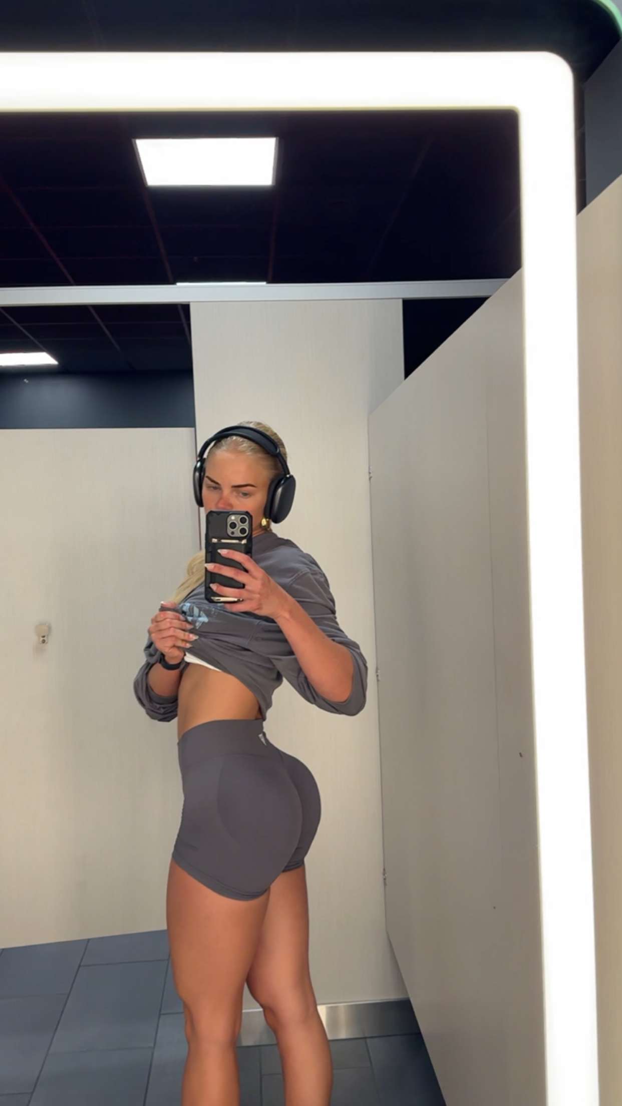 itsnellxoxo snapchat image archive image