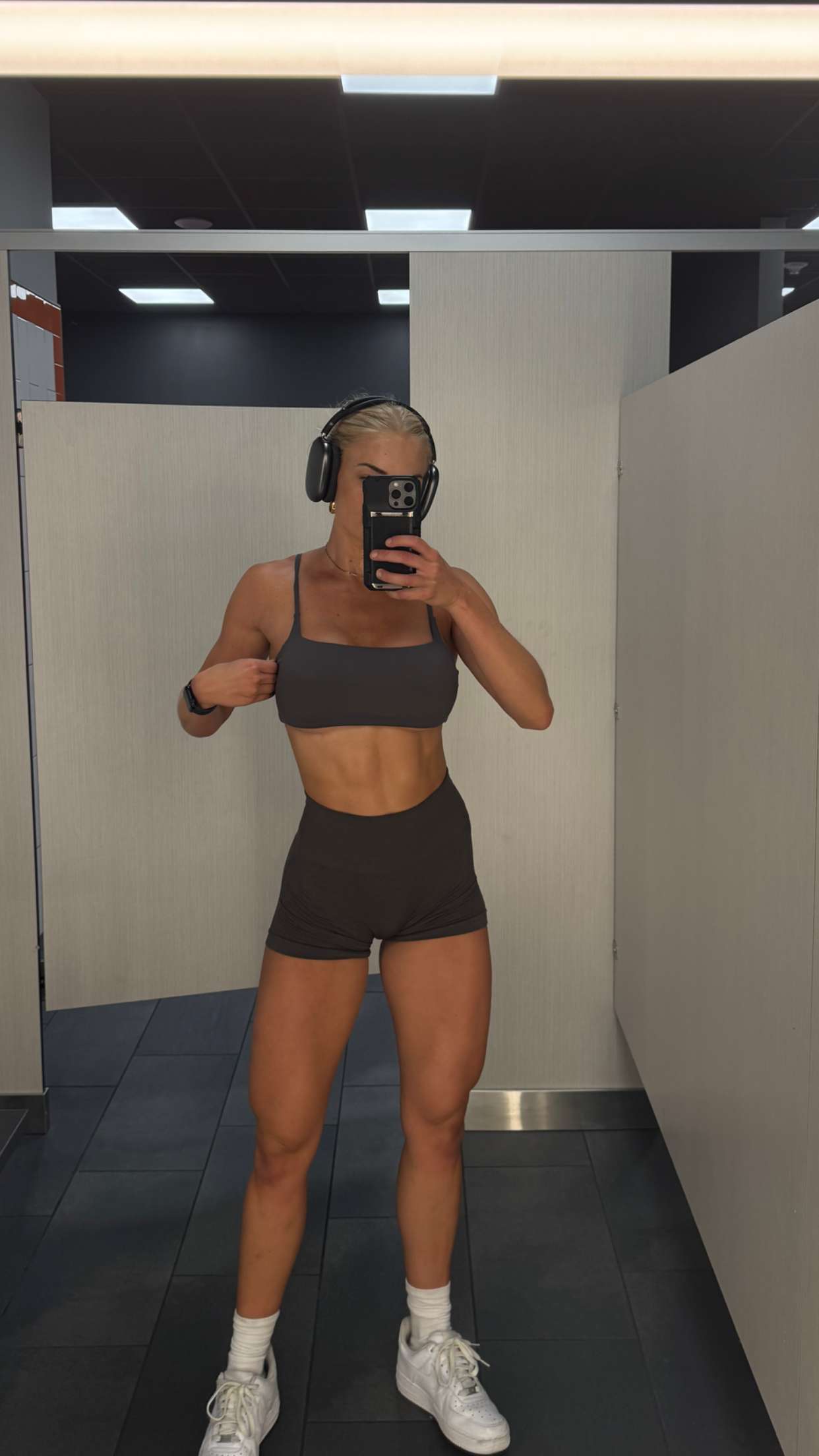 itsnellxoxo snapchat image archive image