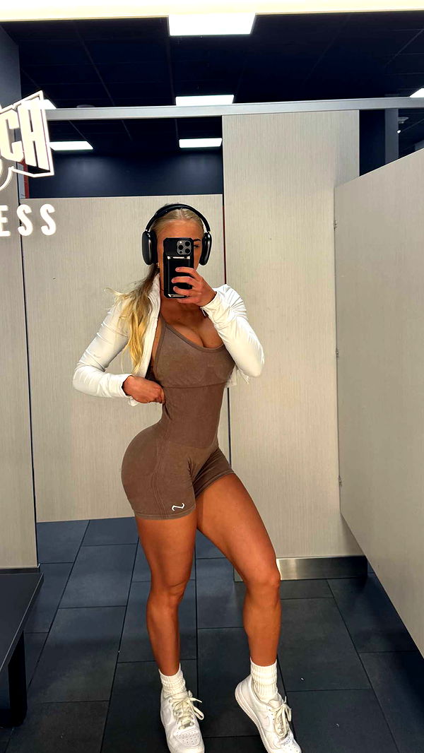 itsnellxoxo image ~ Altpins