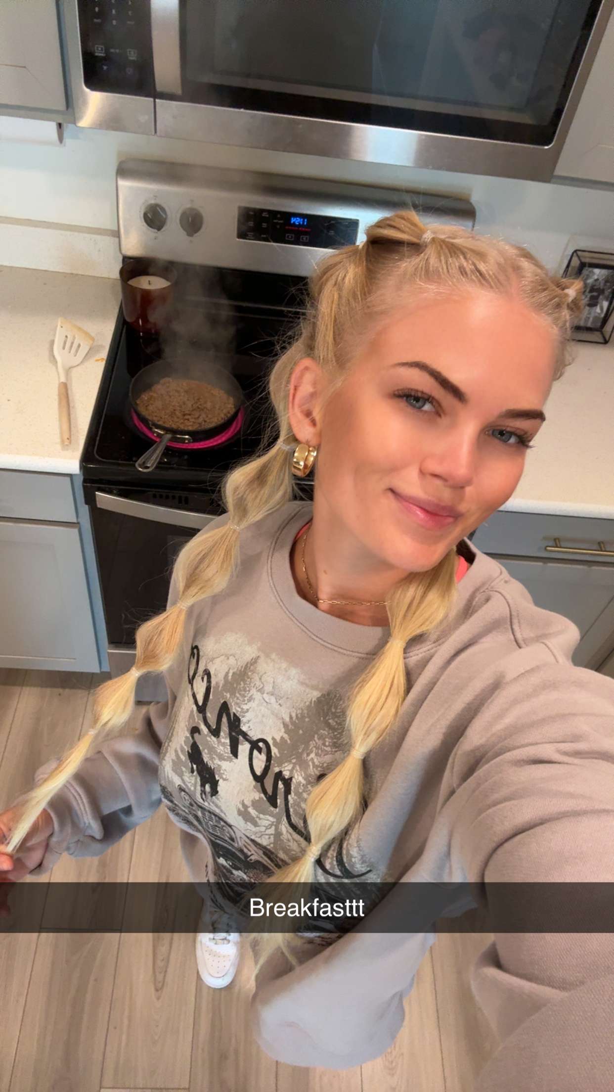 itsnellxoxo snapchat image archive image