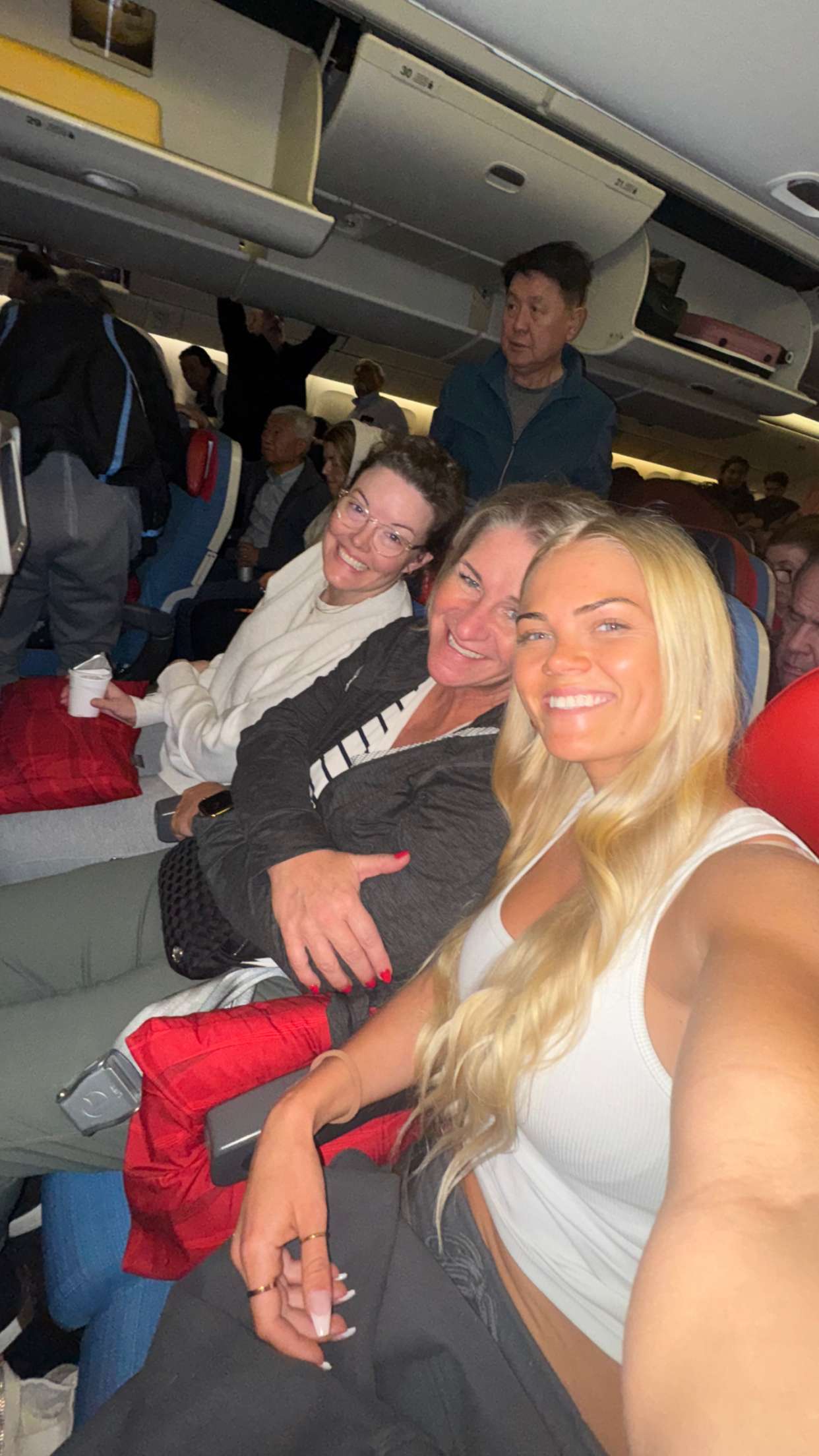 itsnellxoxo snapchat image archive image