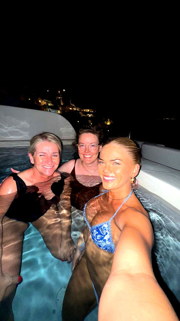 itsnellxoxo image ~ Altpins