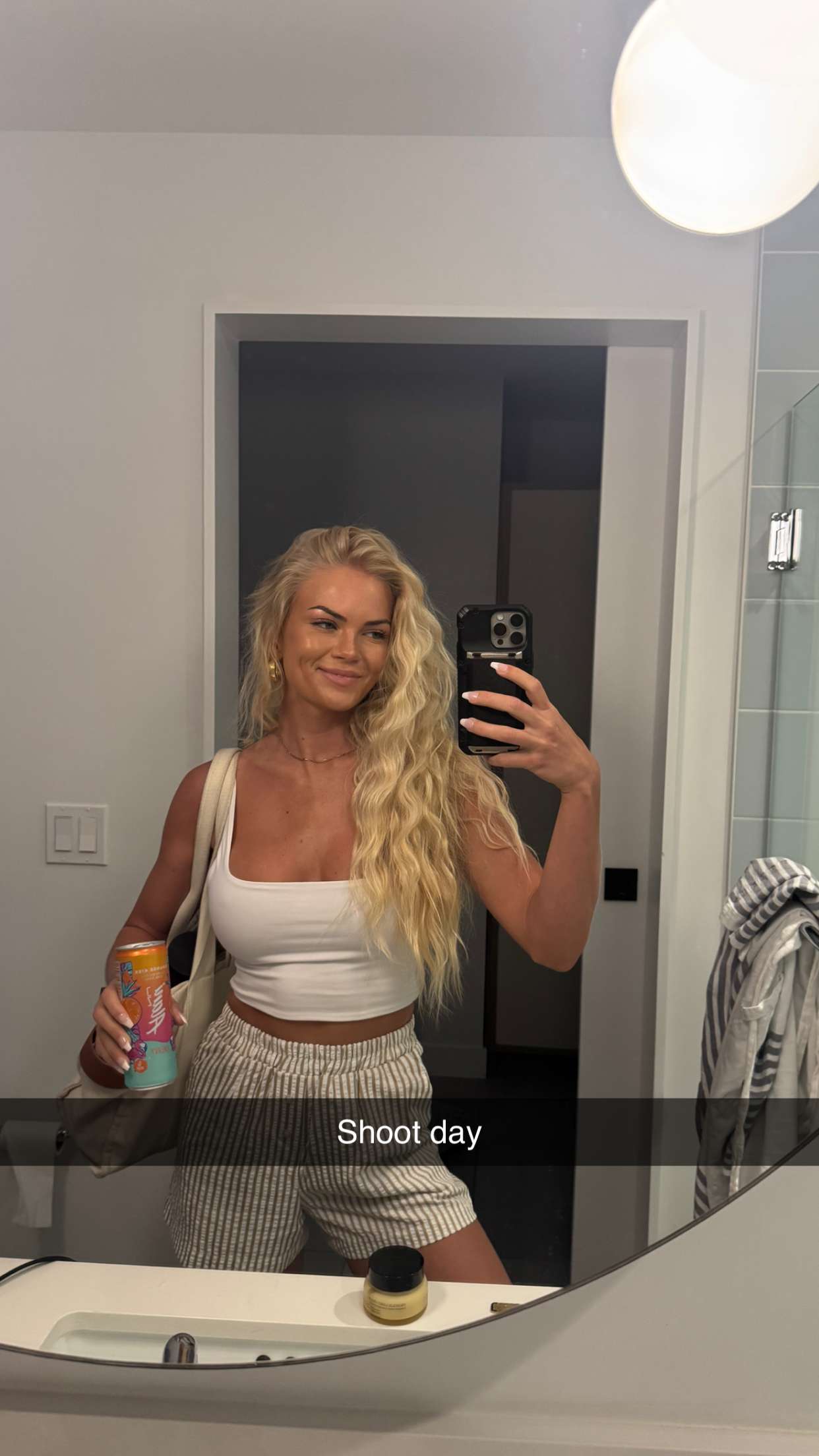 itsnellxoxo snapchat image archive image