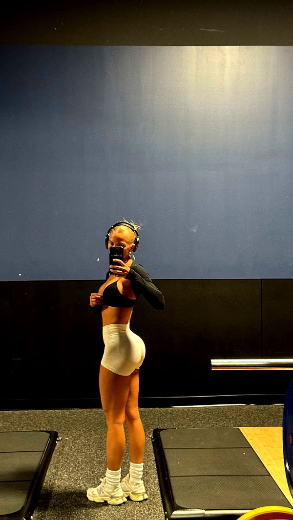 itsnellxoxo image ~ Altpins