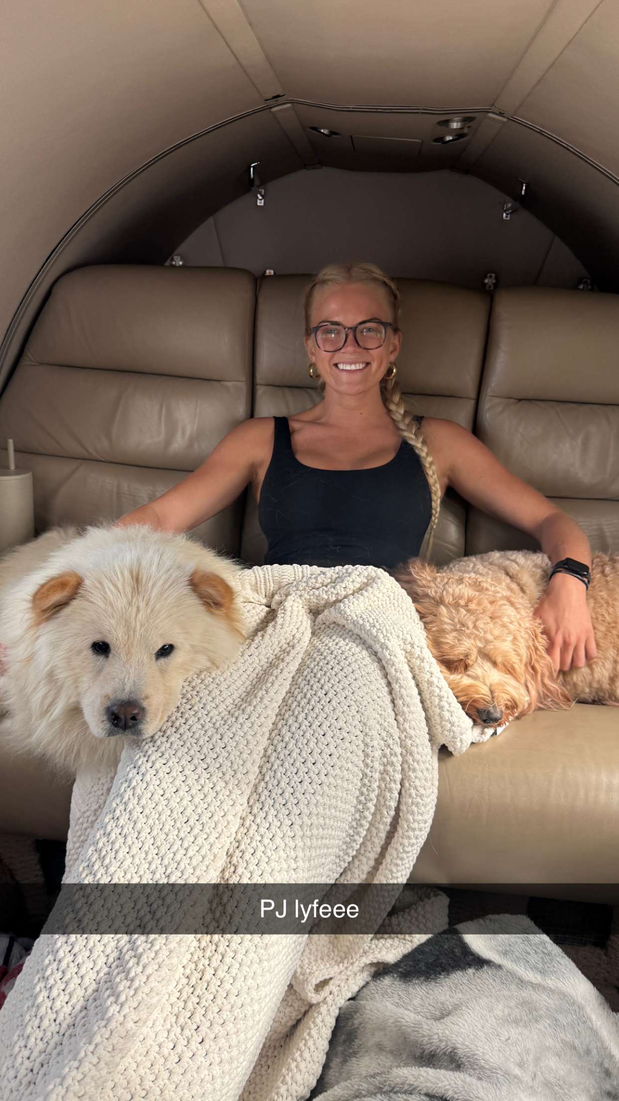 itsnellxoxo snapchat image archive image