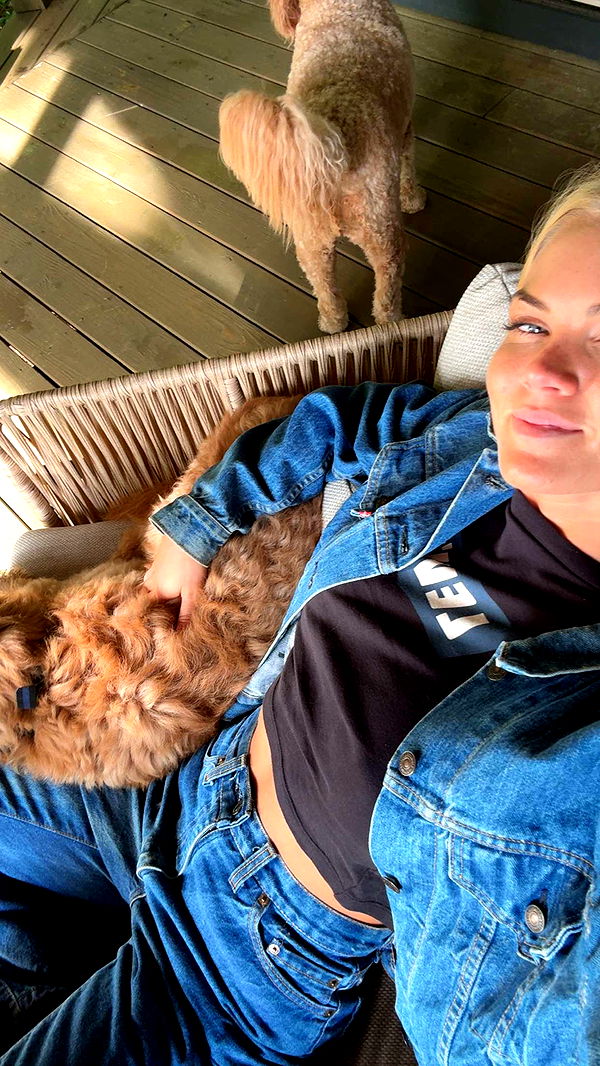 itsnellxoxo image ~ Altpins