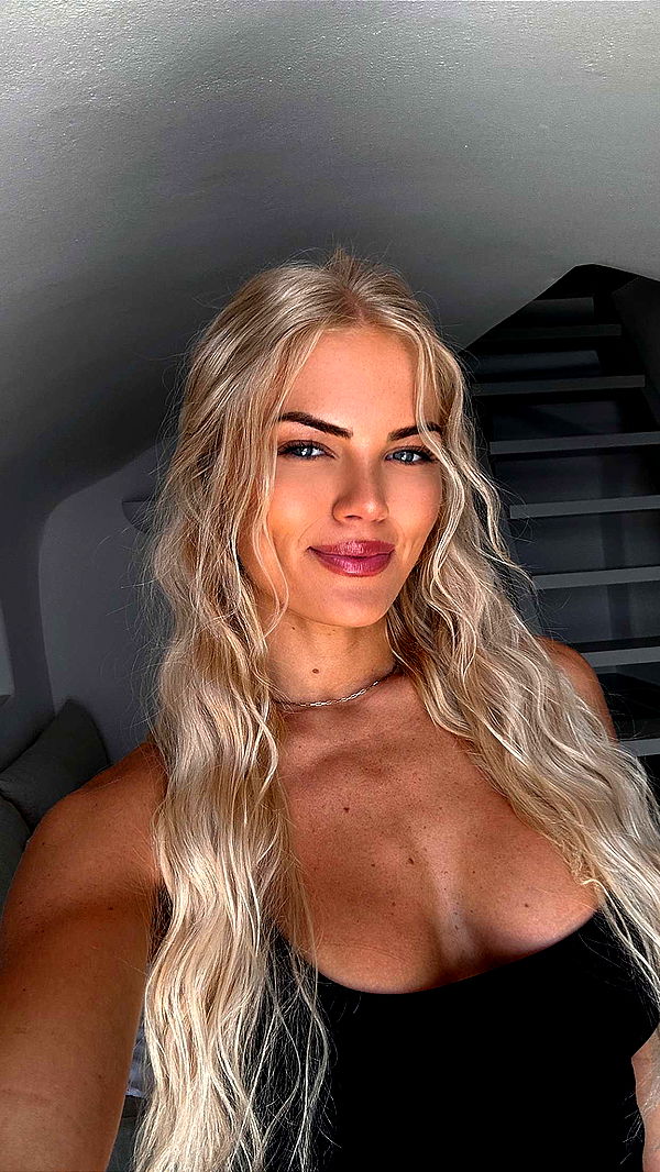 itsnellxoxo image ~ Altpins