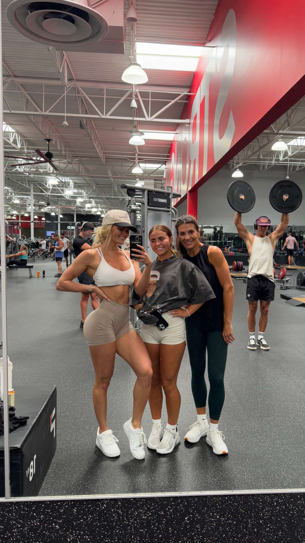 itsnellxoxo snapchat image archive image