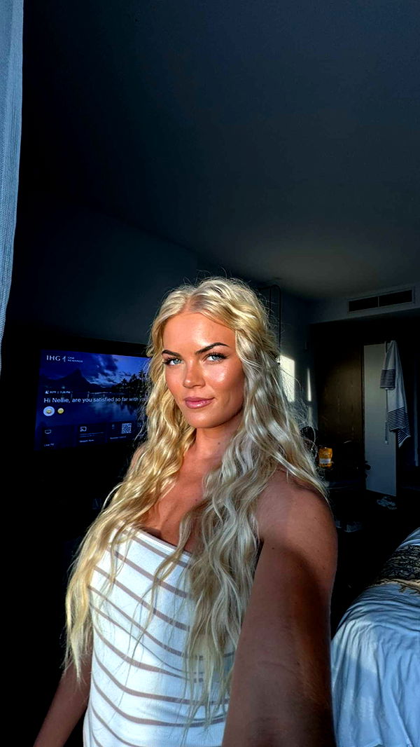 itsnellxoxo image ~ Altpins