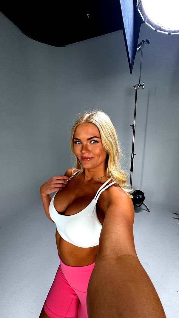 itsnellxoxo image ~ Altpins