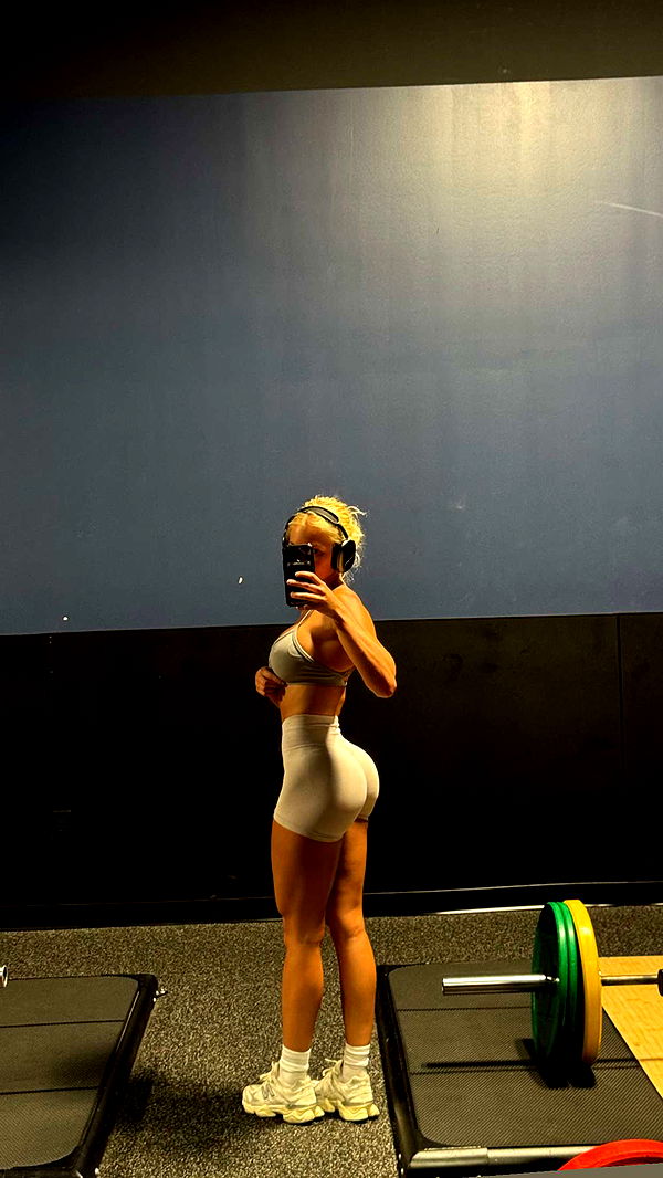 itsnellxoxo image ~ Altpins