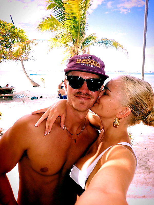 itsnellxoxo image ~ Altpins