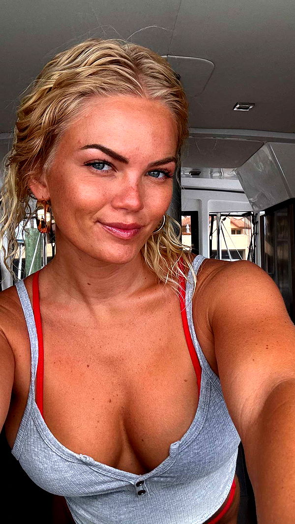 itsnellxoxo image ~ Altpins