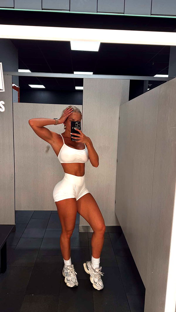 itsnellxoxo image ~ Altpins