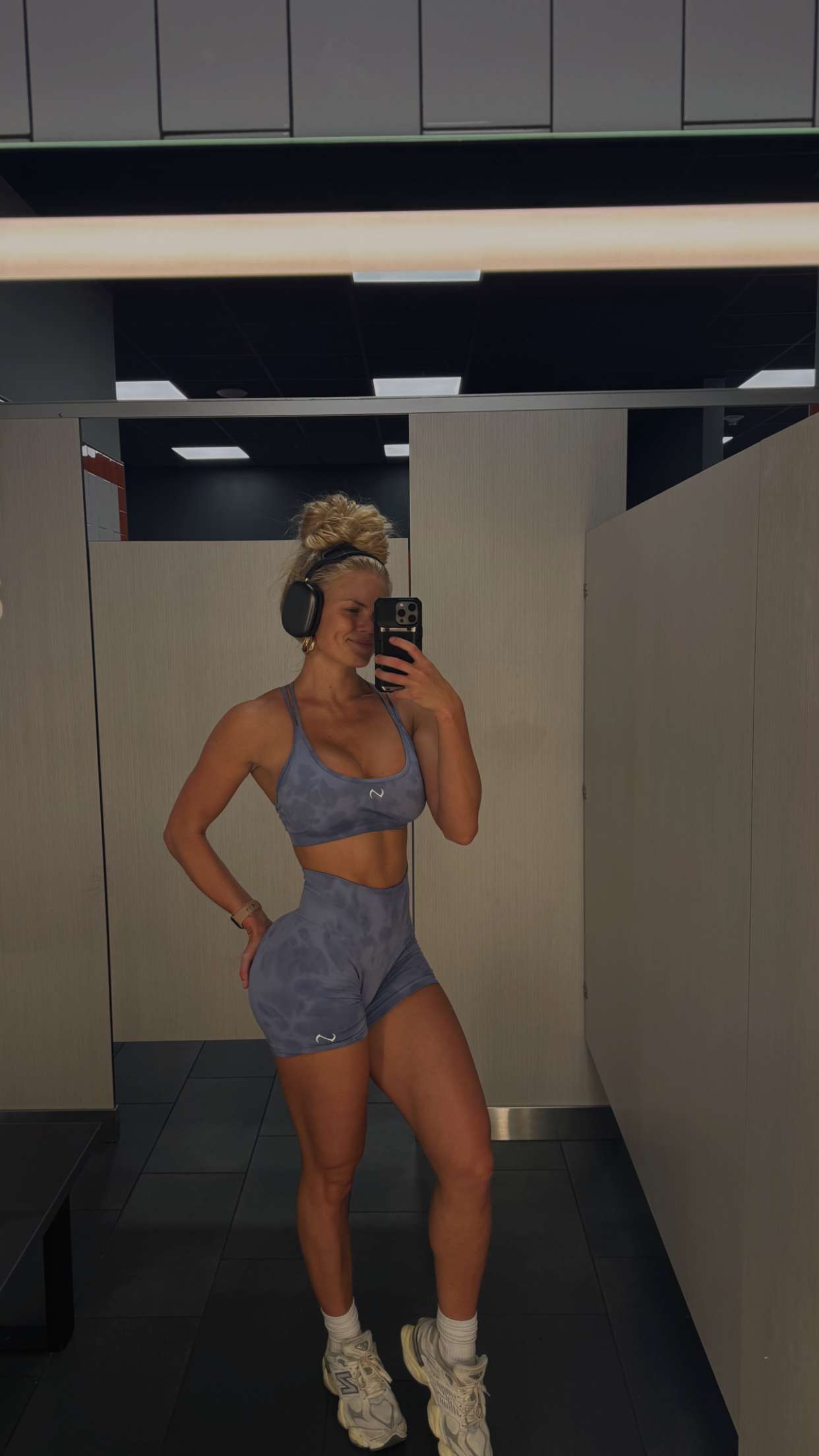 itsnellxoxo snapchat image archive image