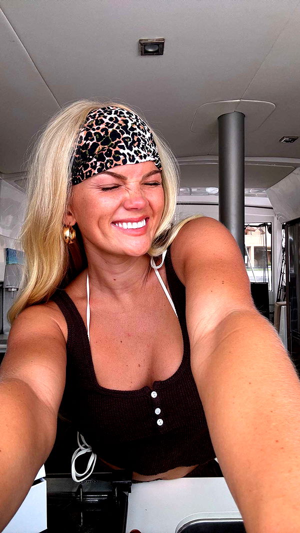 itsnellxoxo image ~ Altpins