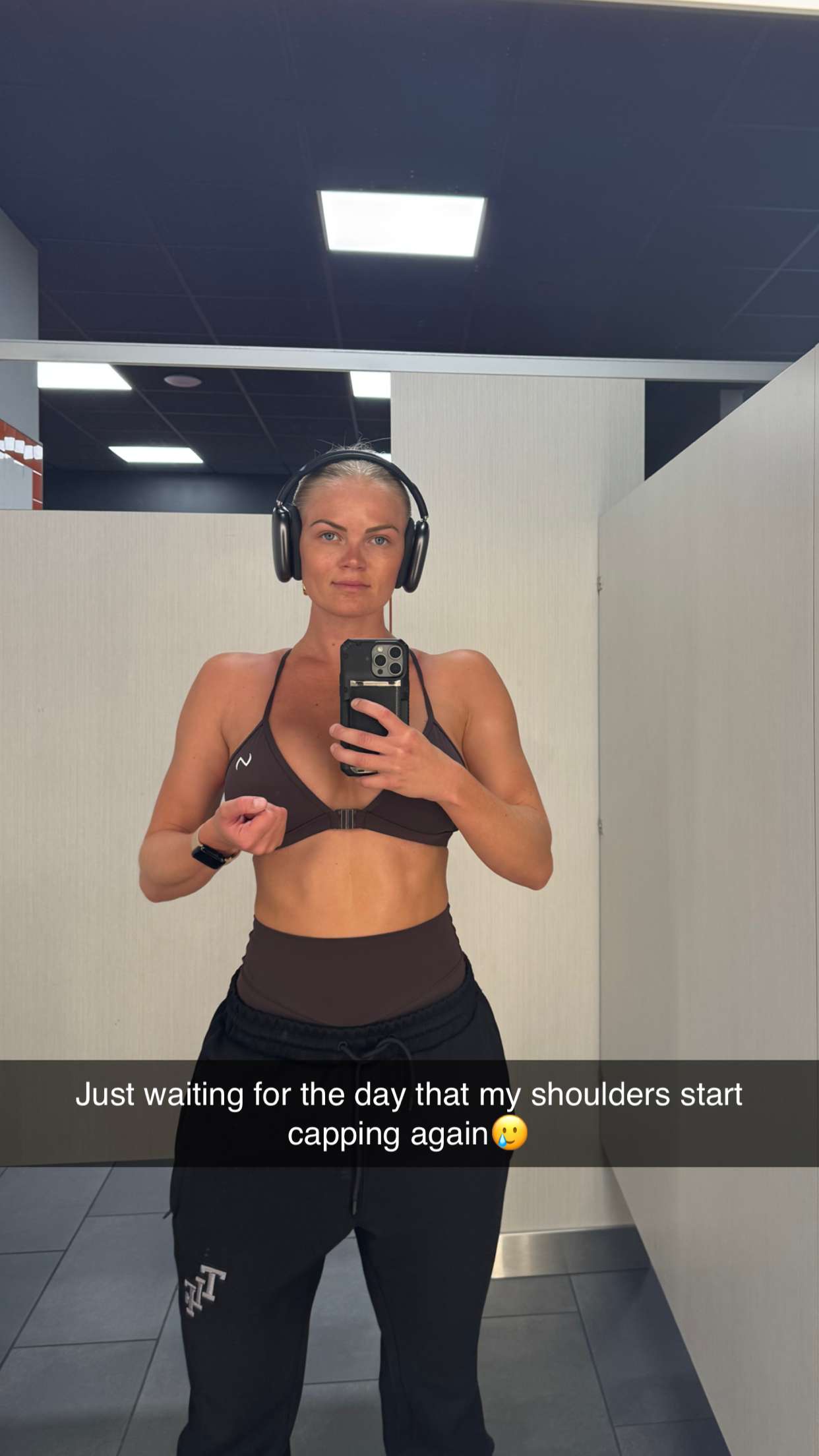 itsnellxoxo snapchat image archive image